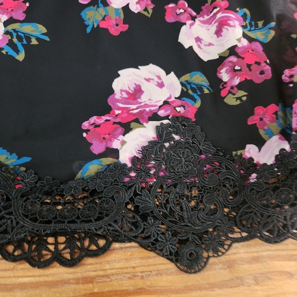 Lane Bryant Sz 26 4XL Black Floral Blouse Tunic Roses Lace Trim Mesh 1/2 Sleeve - Picture 5 of 14